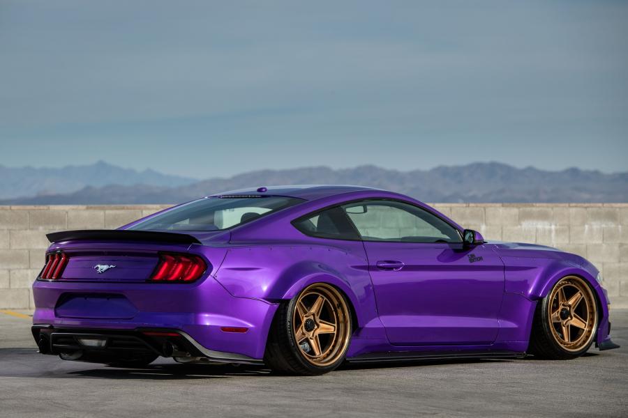  Ford Mustang EcoBoost TJIN Edition 2018 года  (фото 3 из 3)